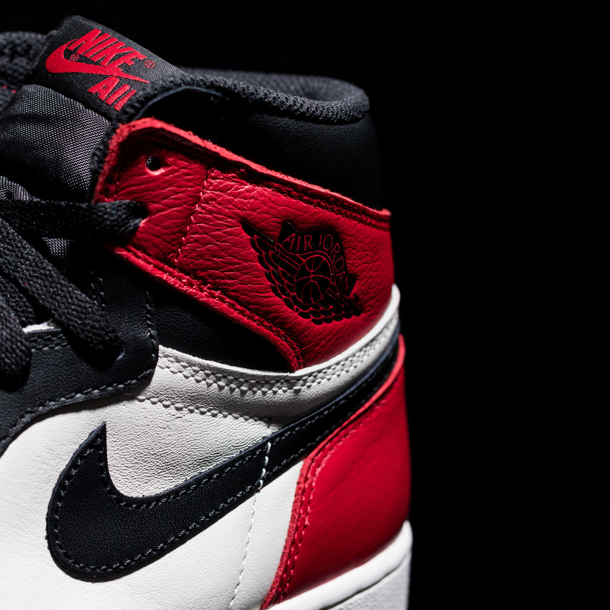 air jordan 1 bred toe
