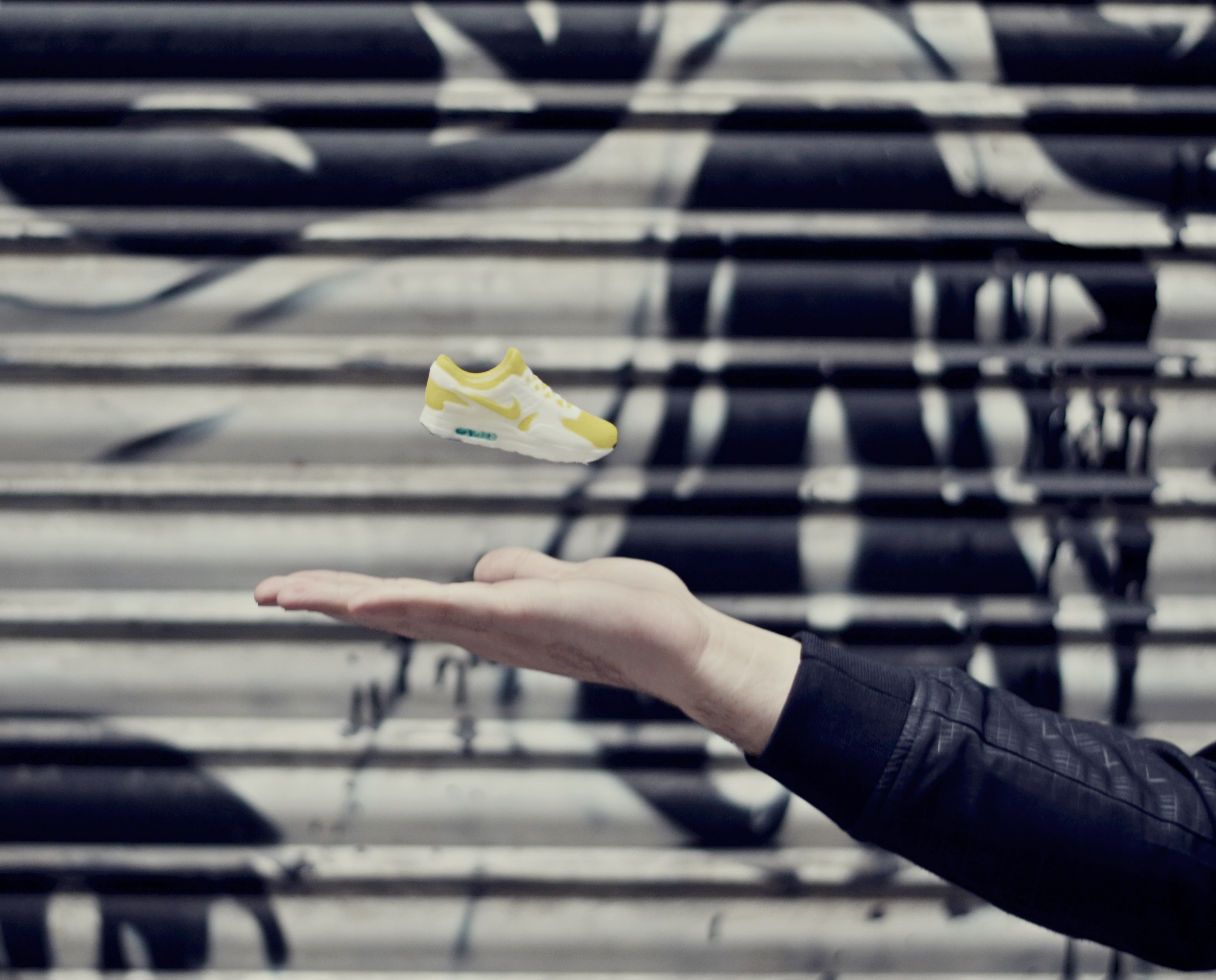 Air-Max-Day-Foot-District5