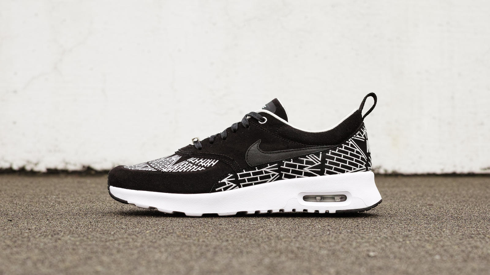 Air-Max-Thea-Ultra-LOTC-QS