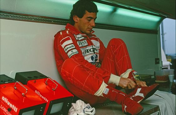 Ayrton-Senna-Diadora2