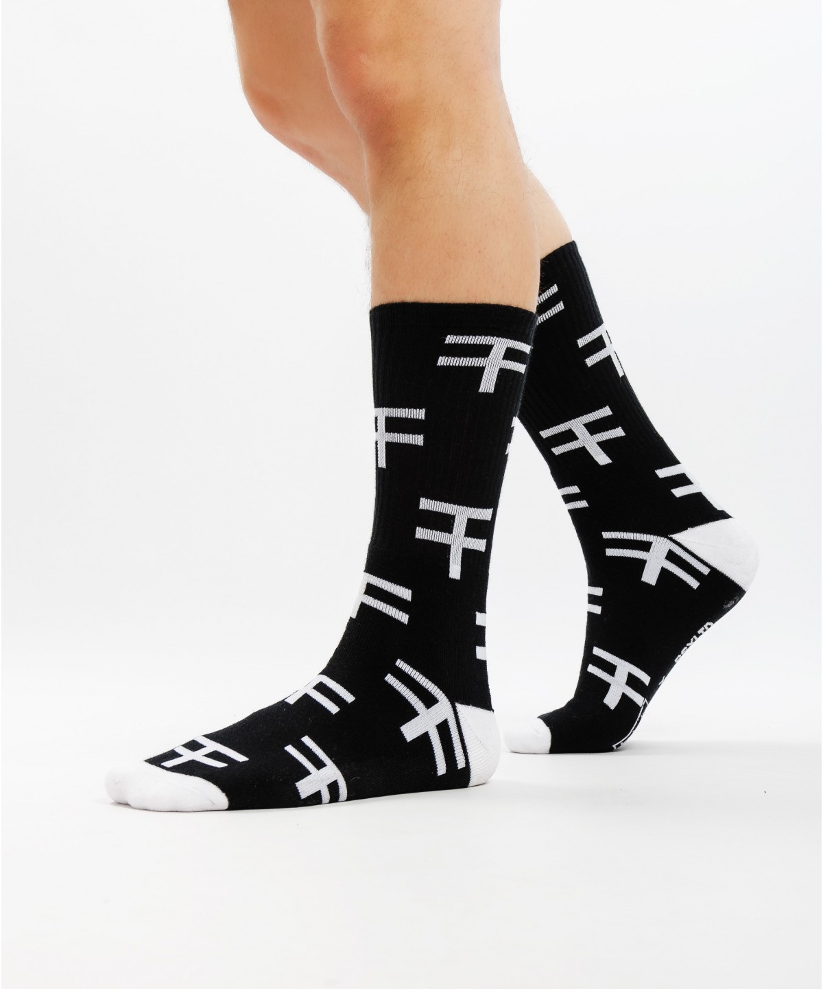 Calcetines-Foot-District-X-Raw-Sox-LTD-Negros