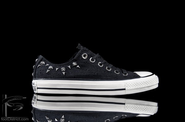 Converse tachuelas