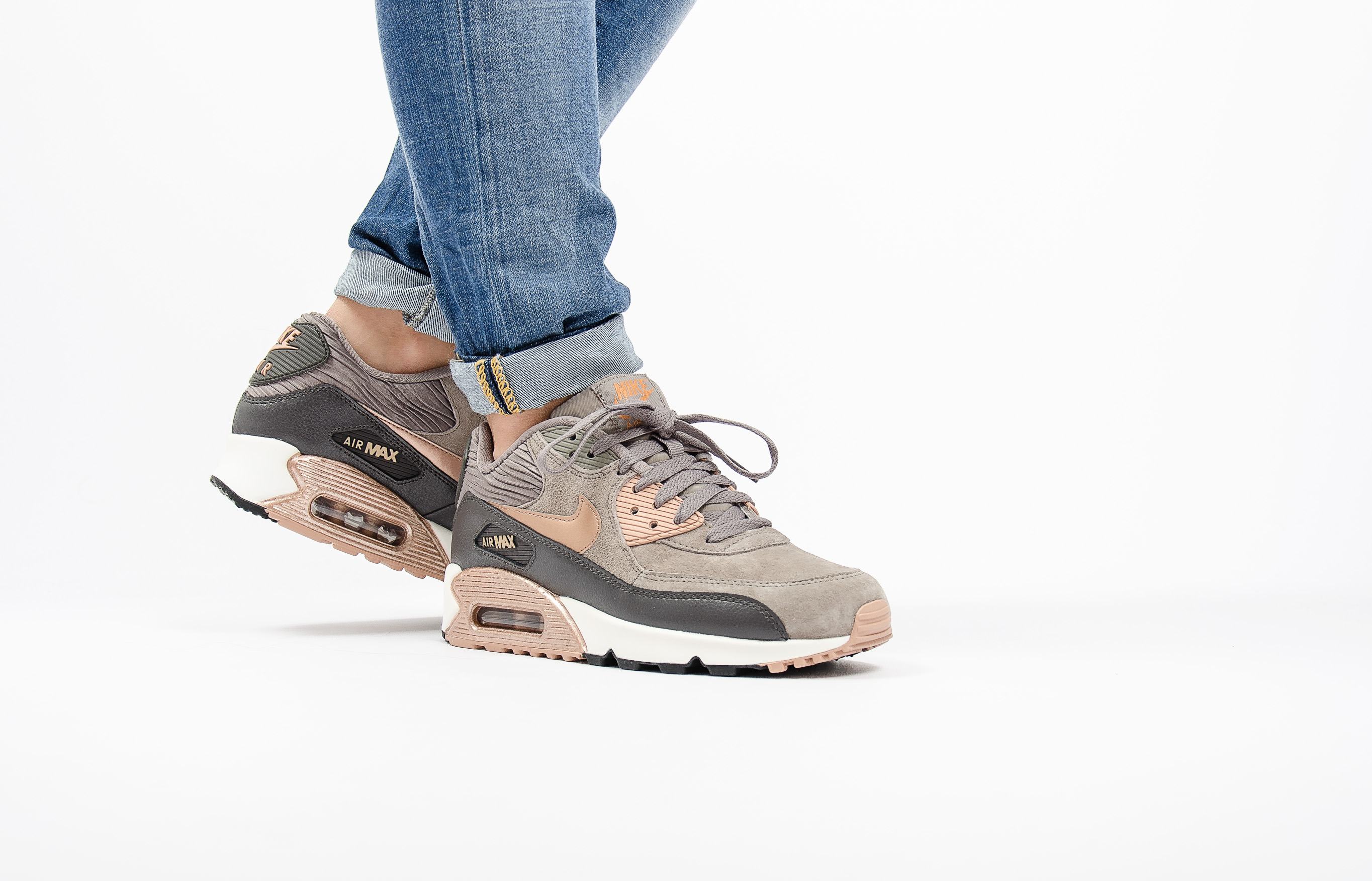 nike wmns air max 90 leather