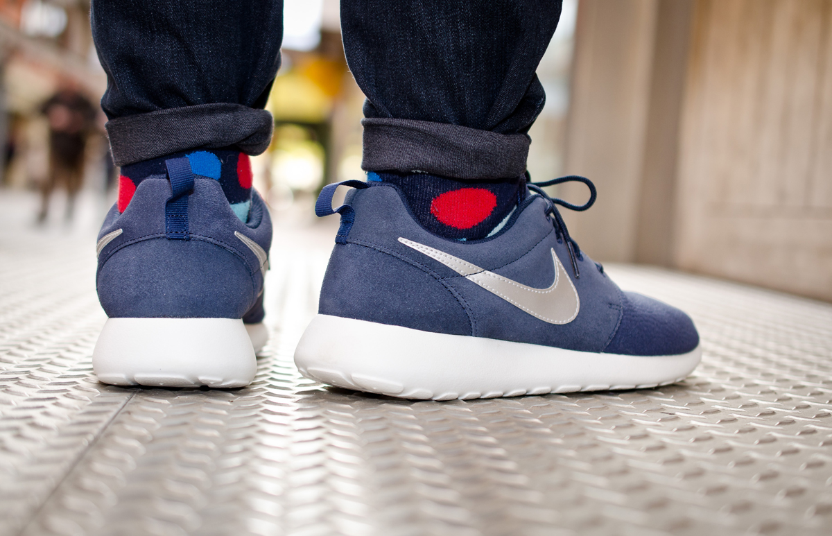 nike-roshe-run-suede-685280-417_11