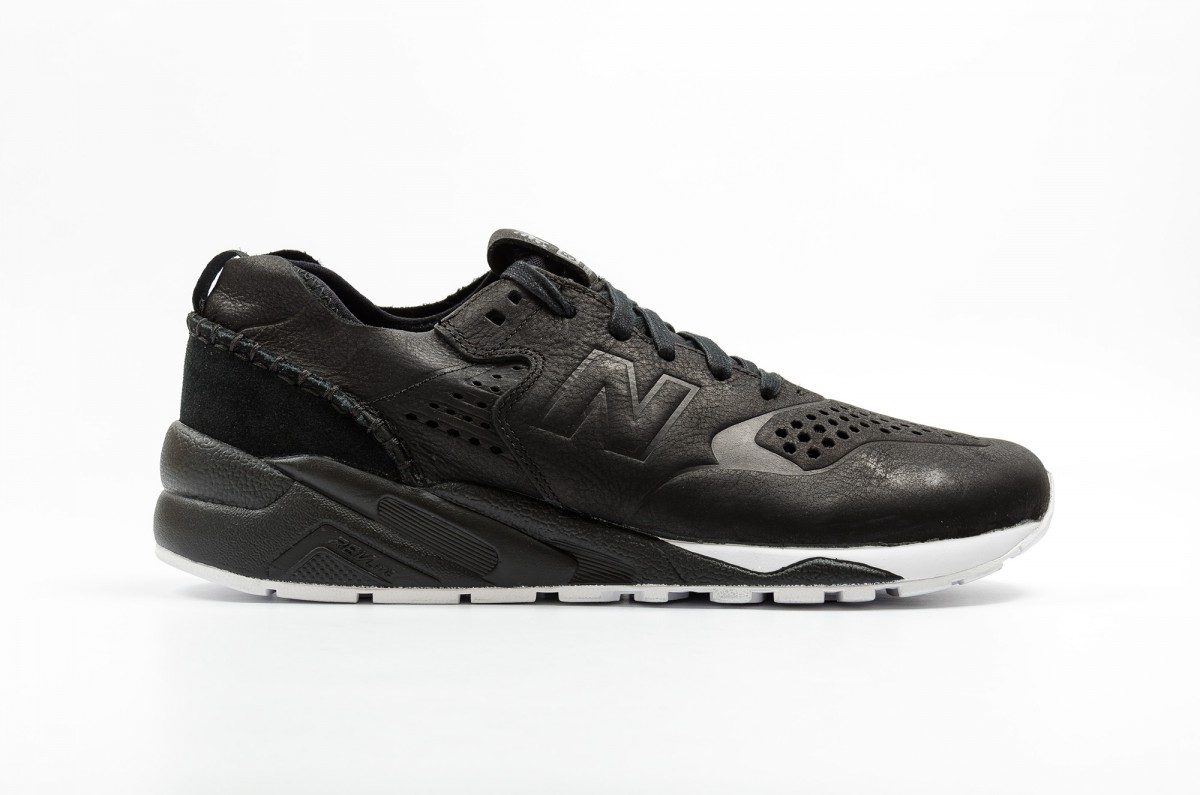 New-Balance-X-Wings-Horns-MRT-580-DW