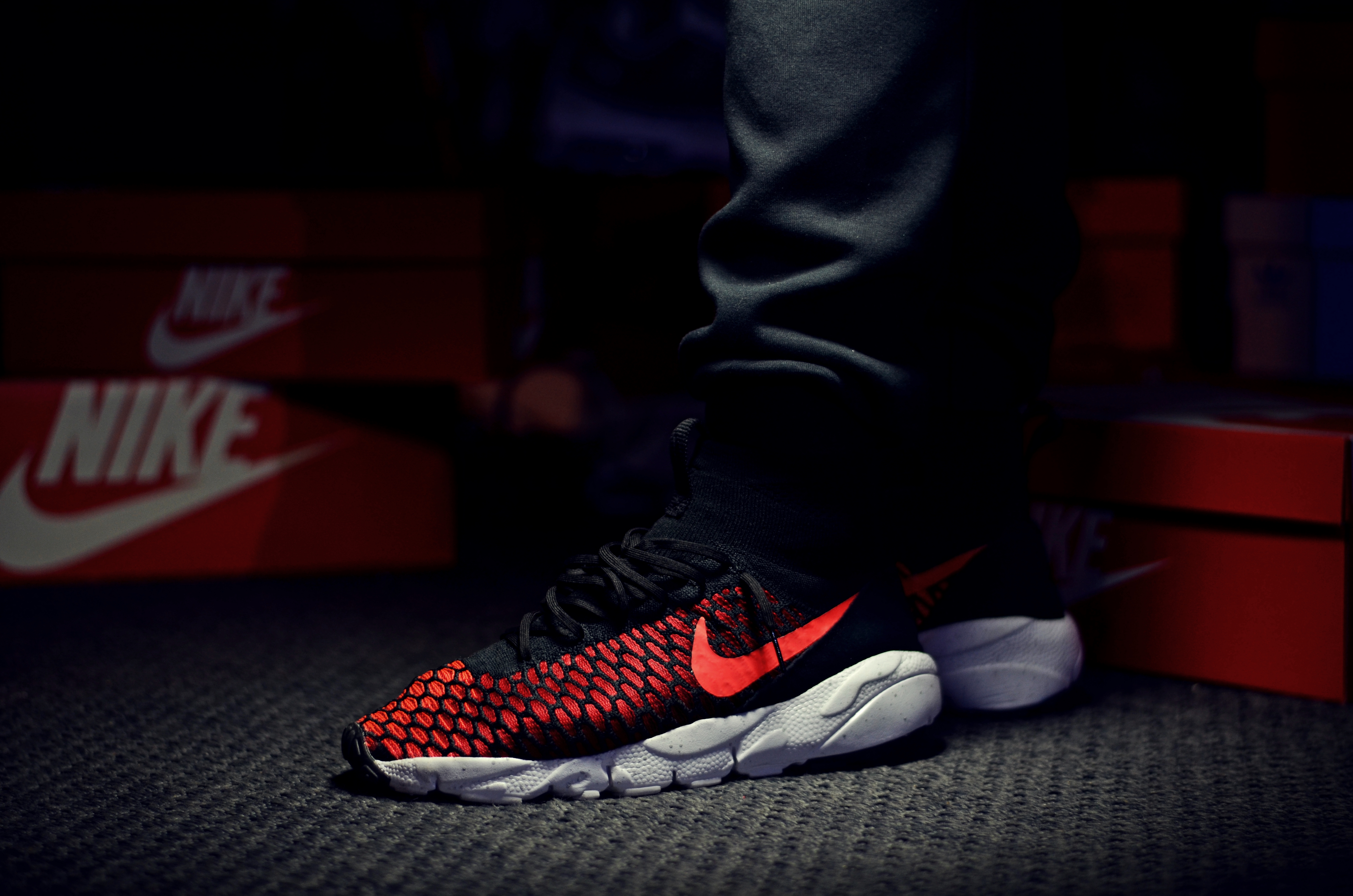 Nike Air Footscape Magista Flyknit Bright Crimson