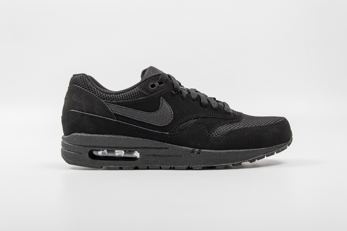 Nike-Air-Max-1-Essential-537383-025-31