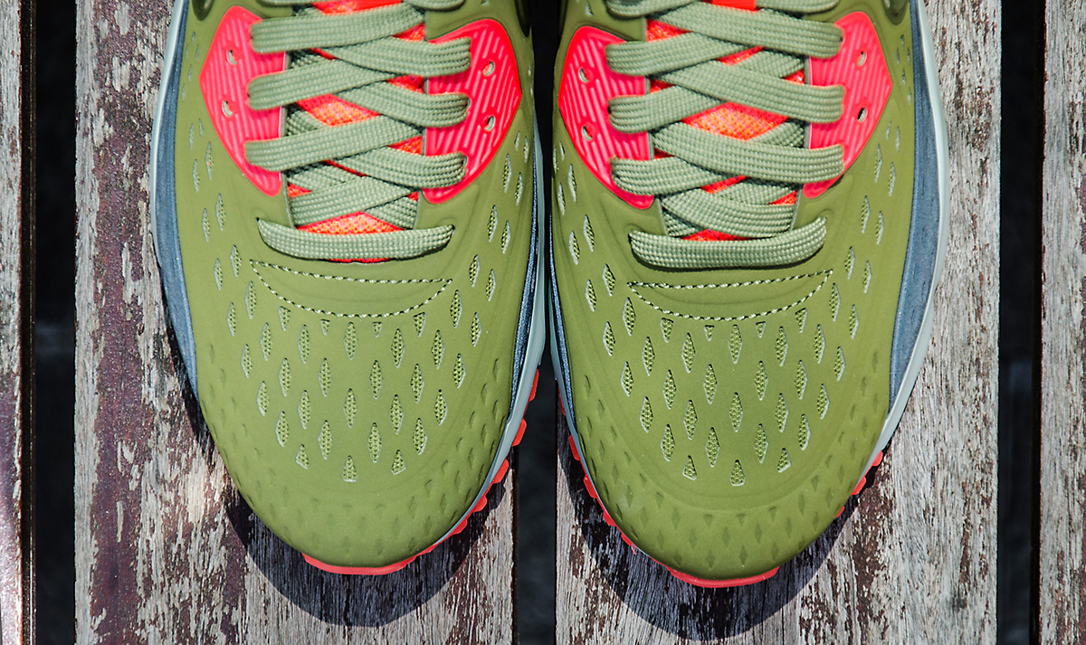 Nike-Air-Max-90-Ultra-Breeze-foot-District_9