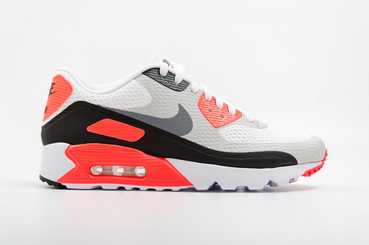 Nike-Air-Max-90-Ultra-Essential2