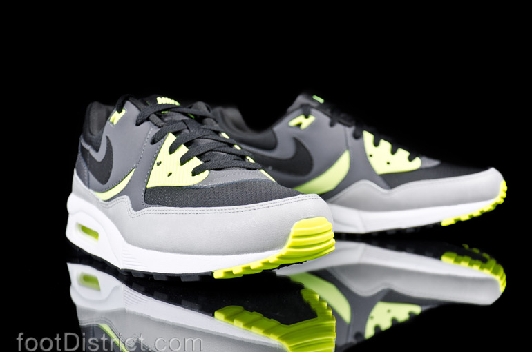 Nike-Air-Max-Light-Essential-631722-007