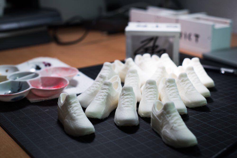 Nike-Air-Max-Zero-Miniature2