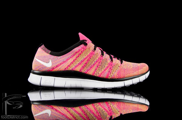 Nike-Free-Flyknit-NSW-599459-600-36