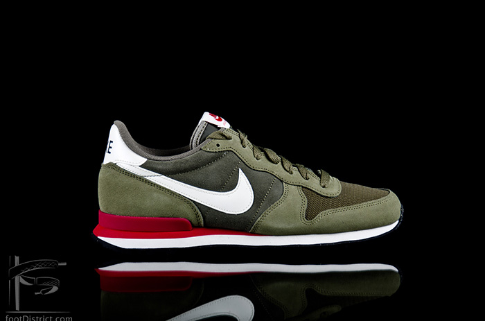 Nike-Internationalist-Leather-631755-300_1