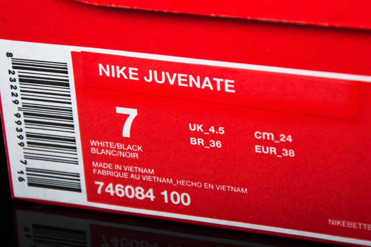 Nike-Juvenate-pegatina