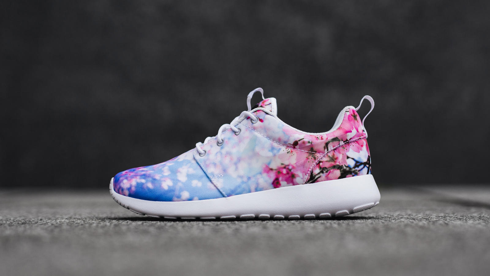 Nike-Roshe-One-Cherry-Blossom-Pack