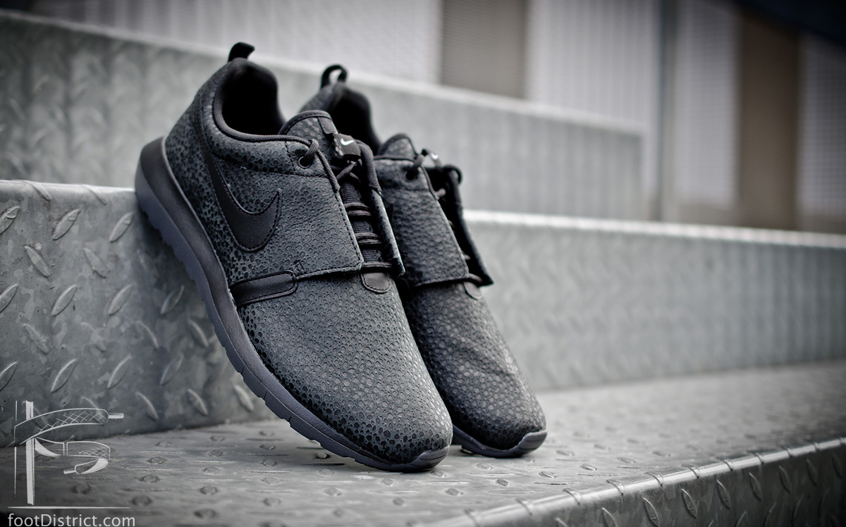Nike-Roshe-Run-NM-Black-Safari