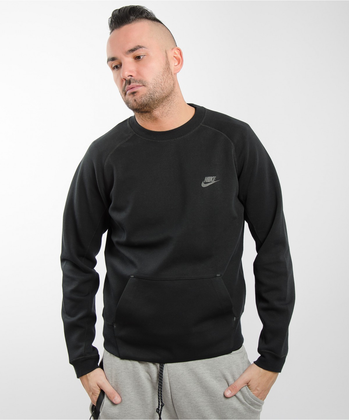 Nike-Tech-Fleece-Crew