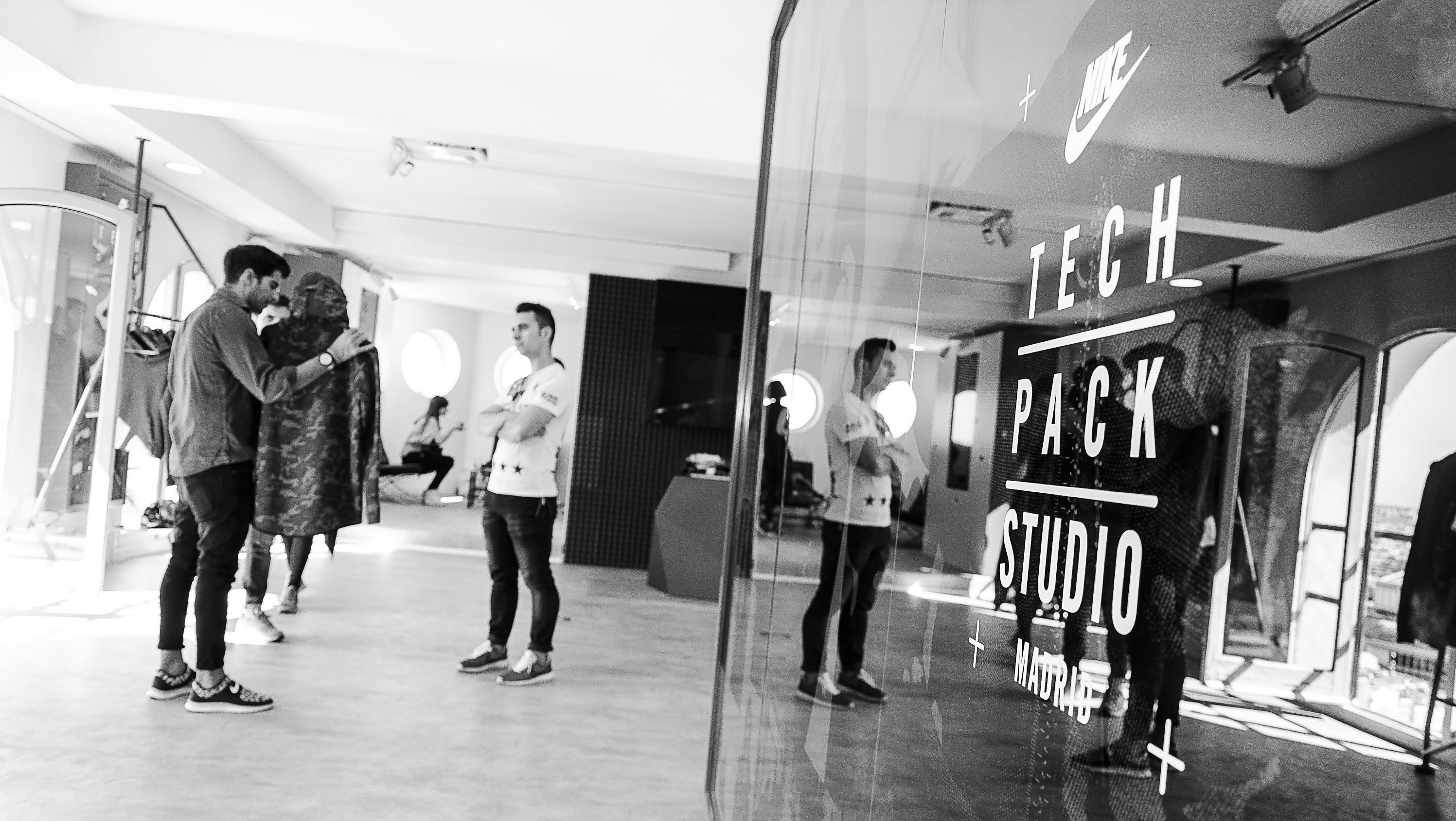 Nike-Tech-Pack-Studio-Madrid2