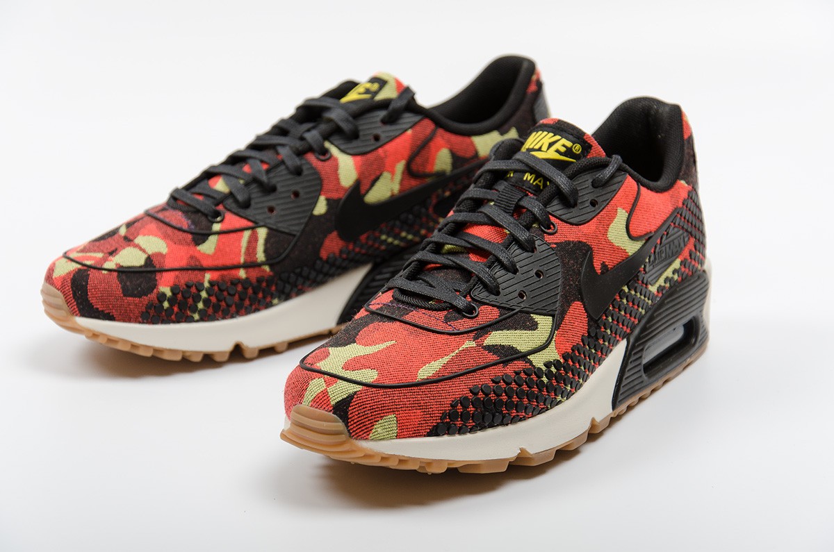 Nike-WMNS-Air-Max-90-Jacquard-Premium-807298-700-31