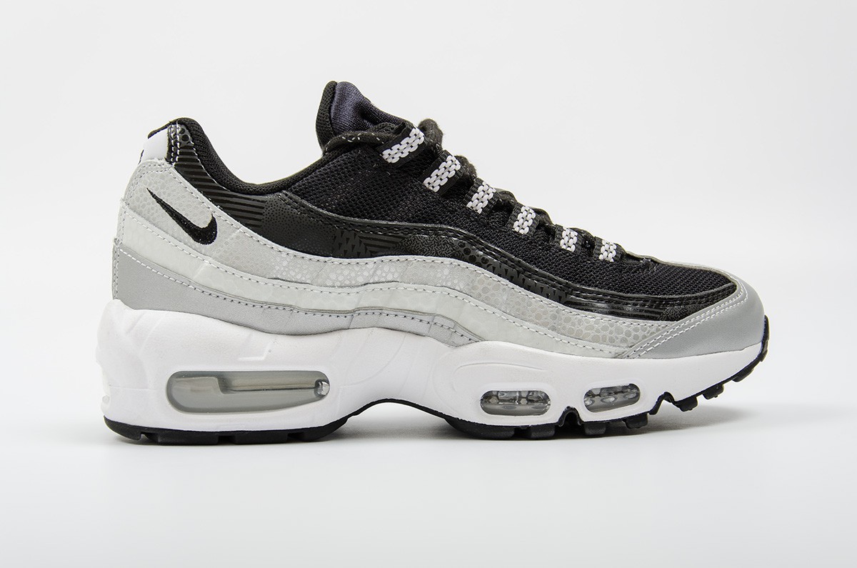 Nike-WMNS-Air-Max-95-Anniversary-QS