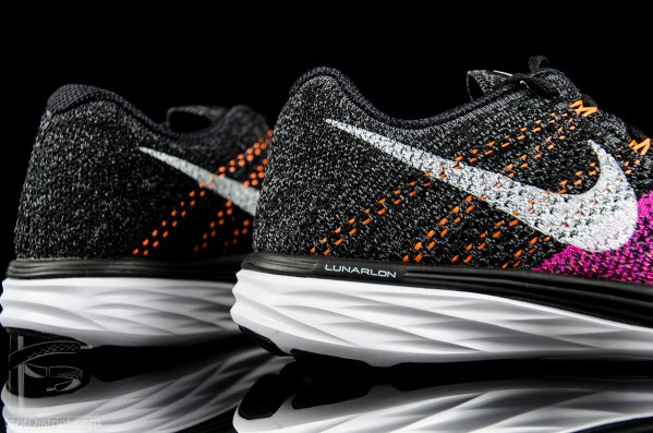 Nike-WMNS-Flyknit-Lunar-3-698182-006-36