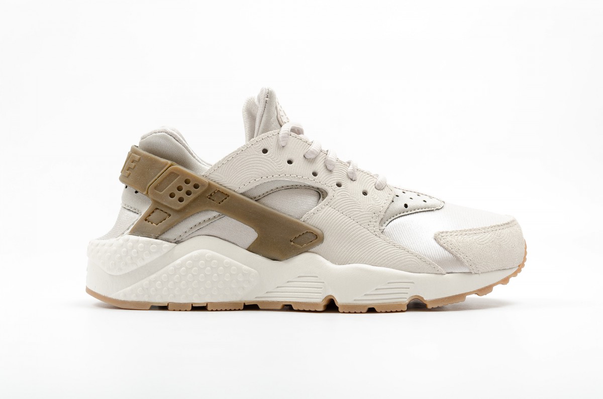 Nike-WMNS-Huarache-Run-Premium-Pack