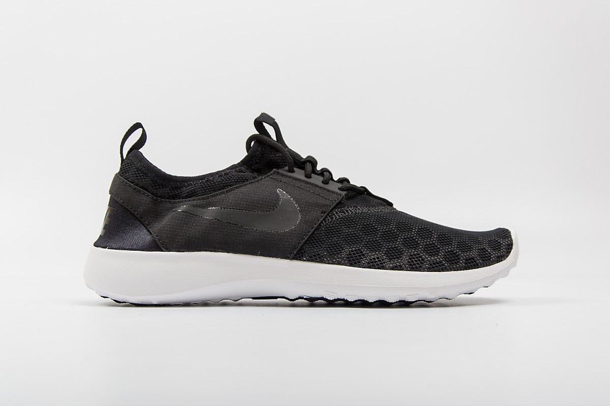 Nike-WMNS-Juvenate-724979-002-32