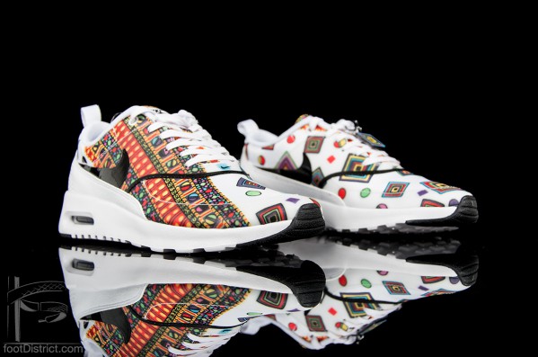 Nike-x-Liberty-WMNS-Air-Max-Thea-QS-746082-100-34