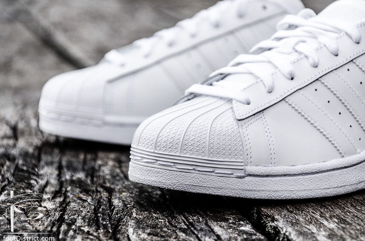 adidas-Superstar-Foundation-B27136-foot-District_5
