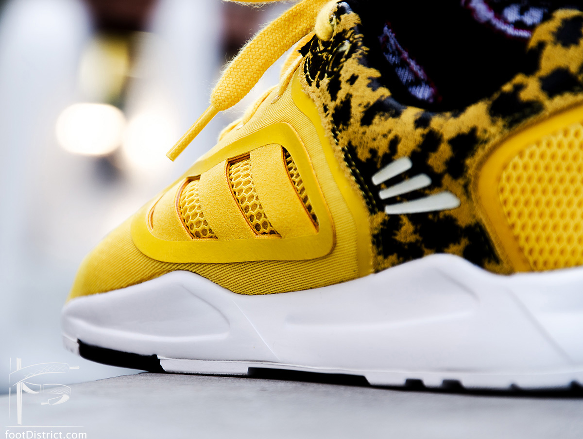 adidas-Tech-Super-3.0-B25859-foot-District_3