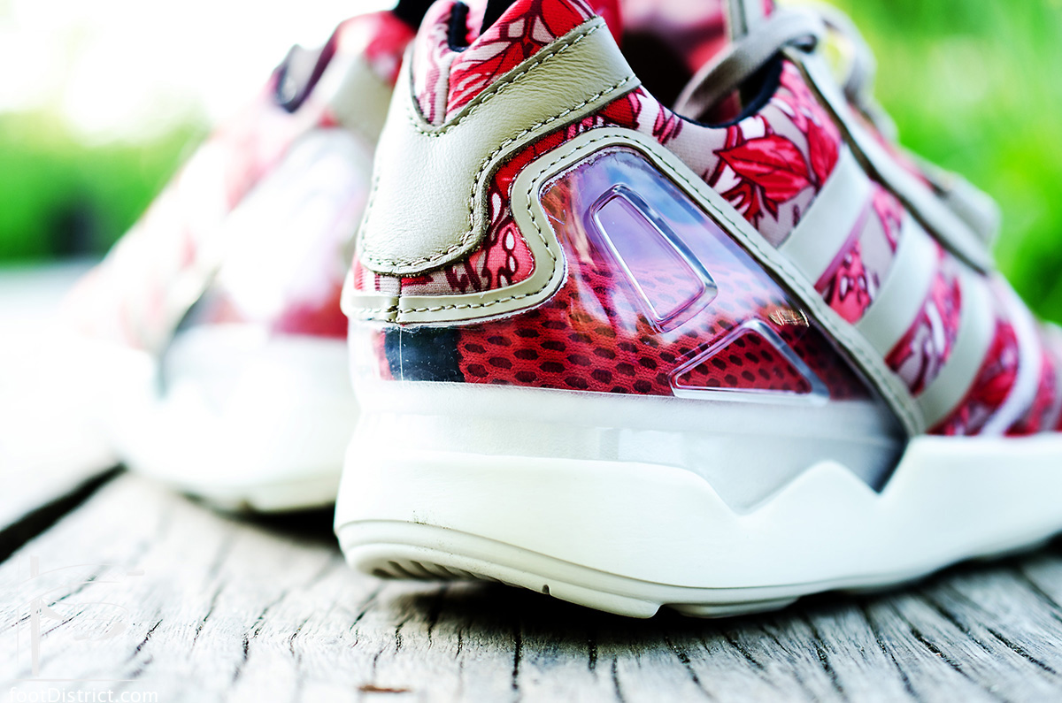 adidas ZX 8000 Boost foot District 6