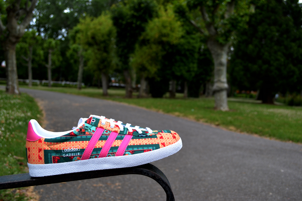 adidas Gazelle estampado floral