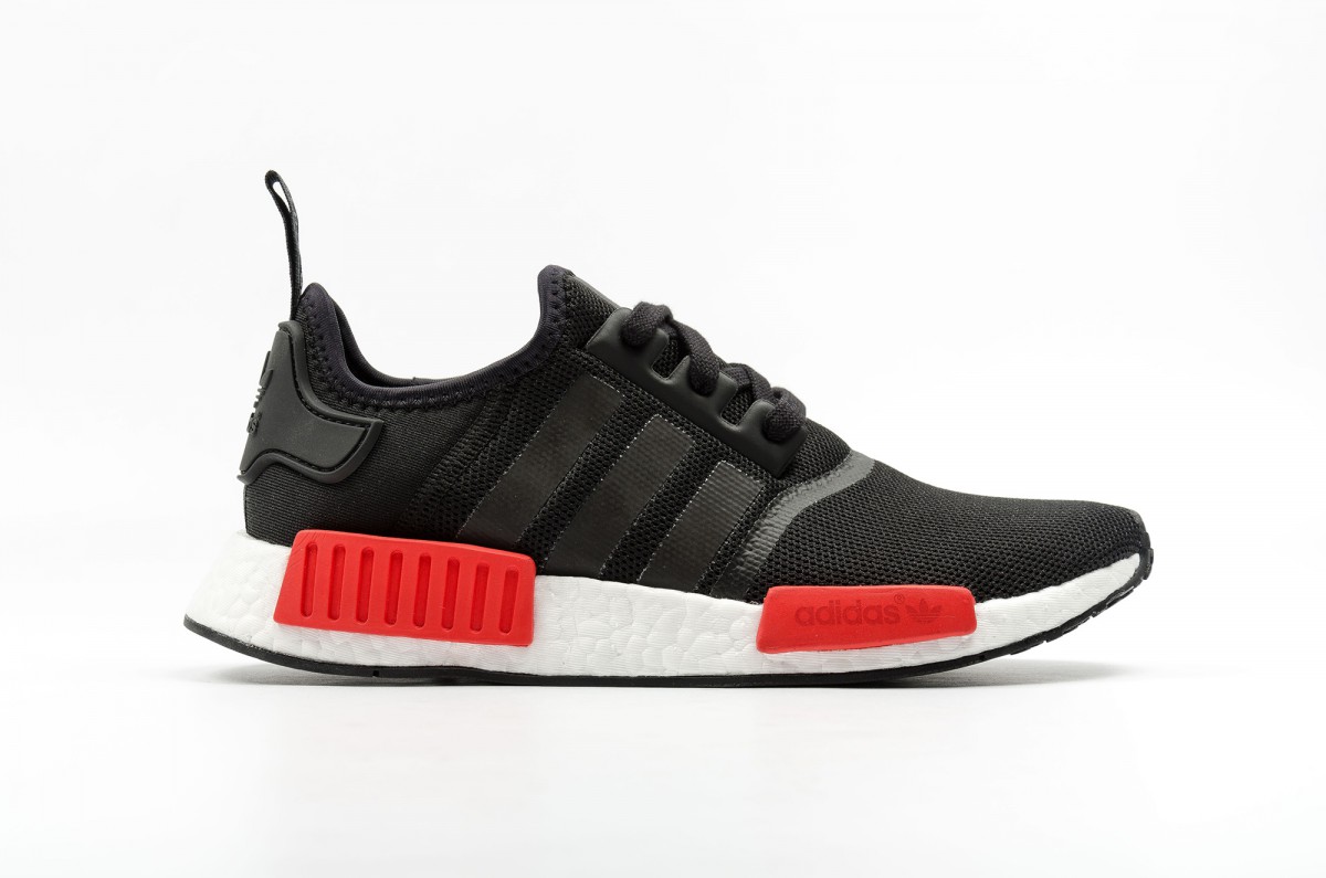 adidas-nmd-r1-bb1969-negra-roja