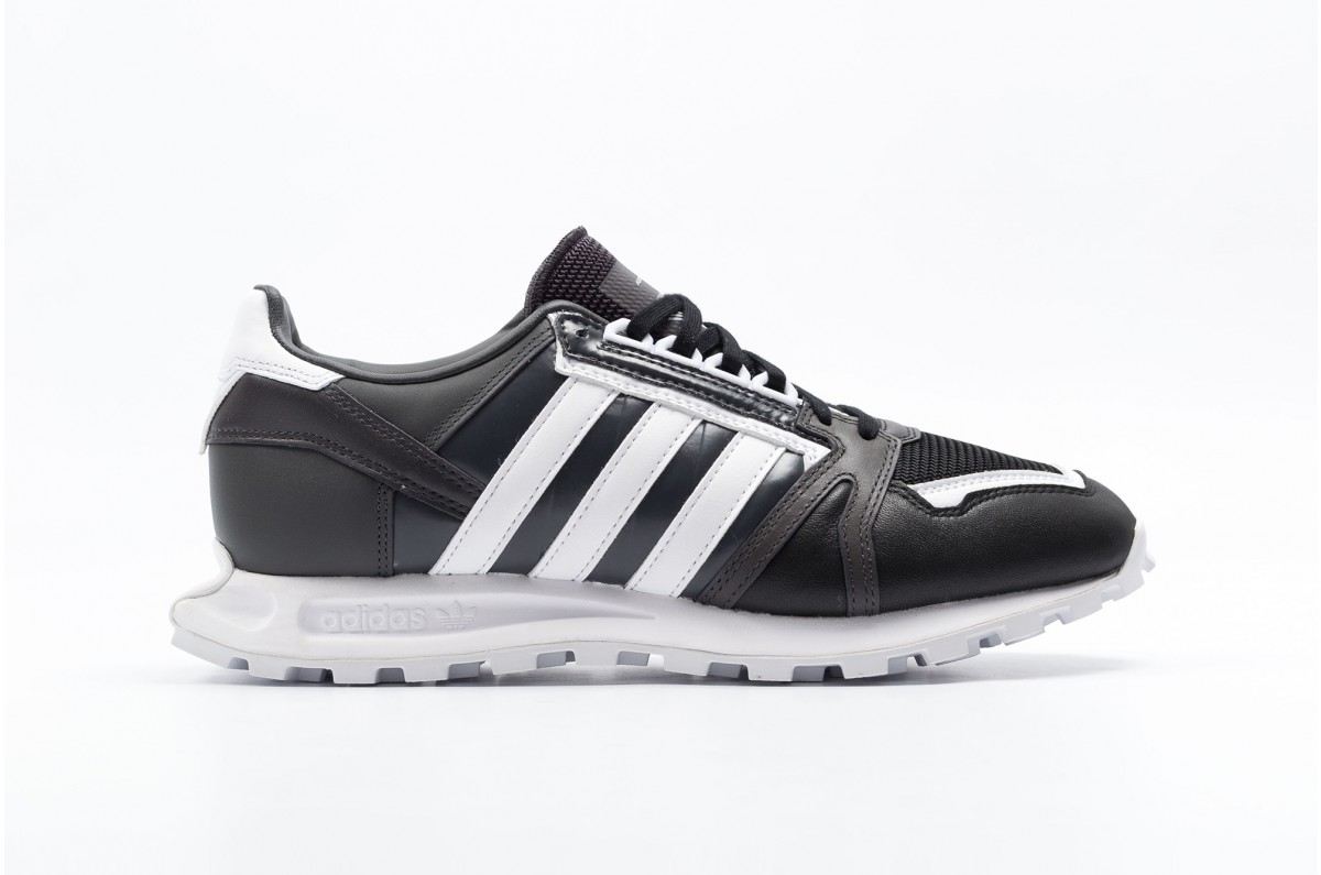 adidas-originals-x-white-mountaineering-racing-1-s81910-30