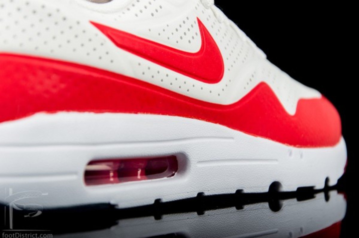 mediasuela-Nike-Air-Max-1-Ultra-Moire-705297-106-36