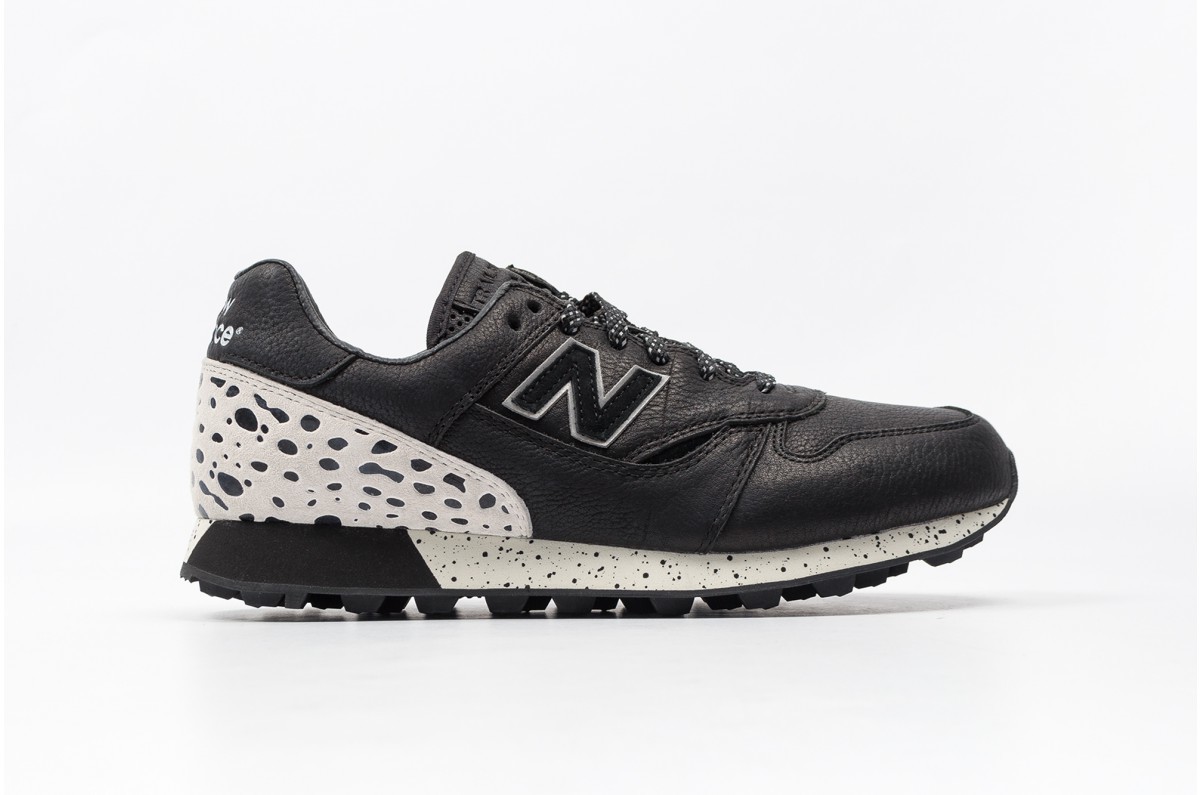 new balance x undefeated trailbuster 