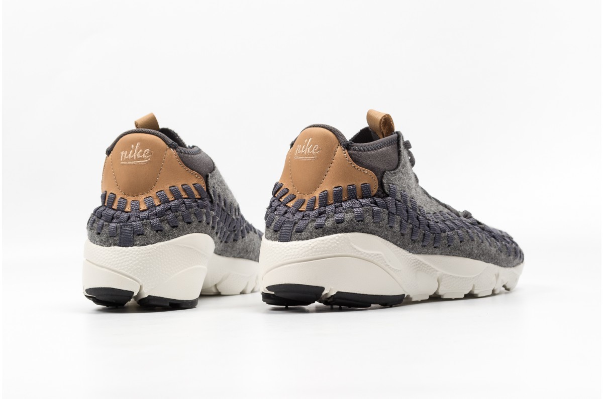 nike-air-footscape-woven-chukka-se-857874-002-34