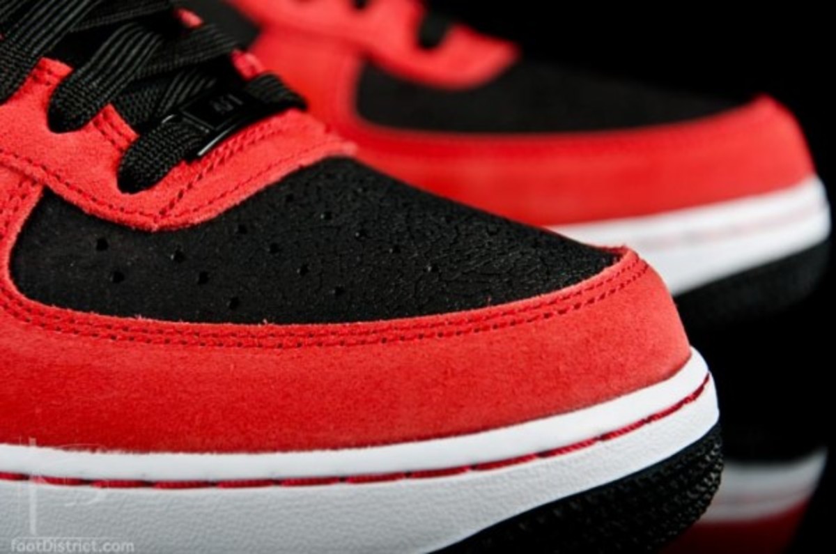 nike-air-force-1-488298-619_5