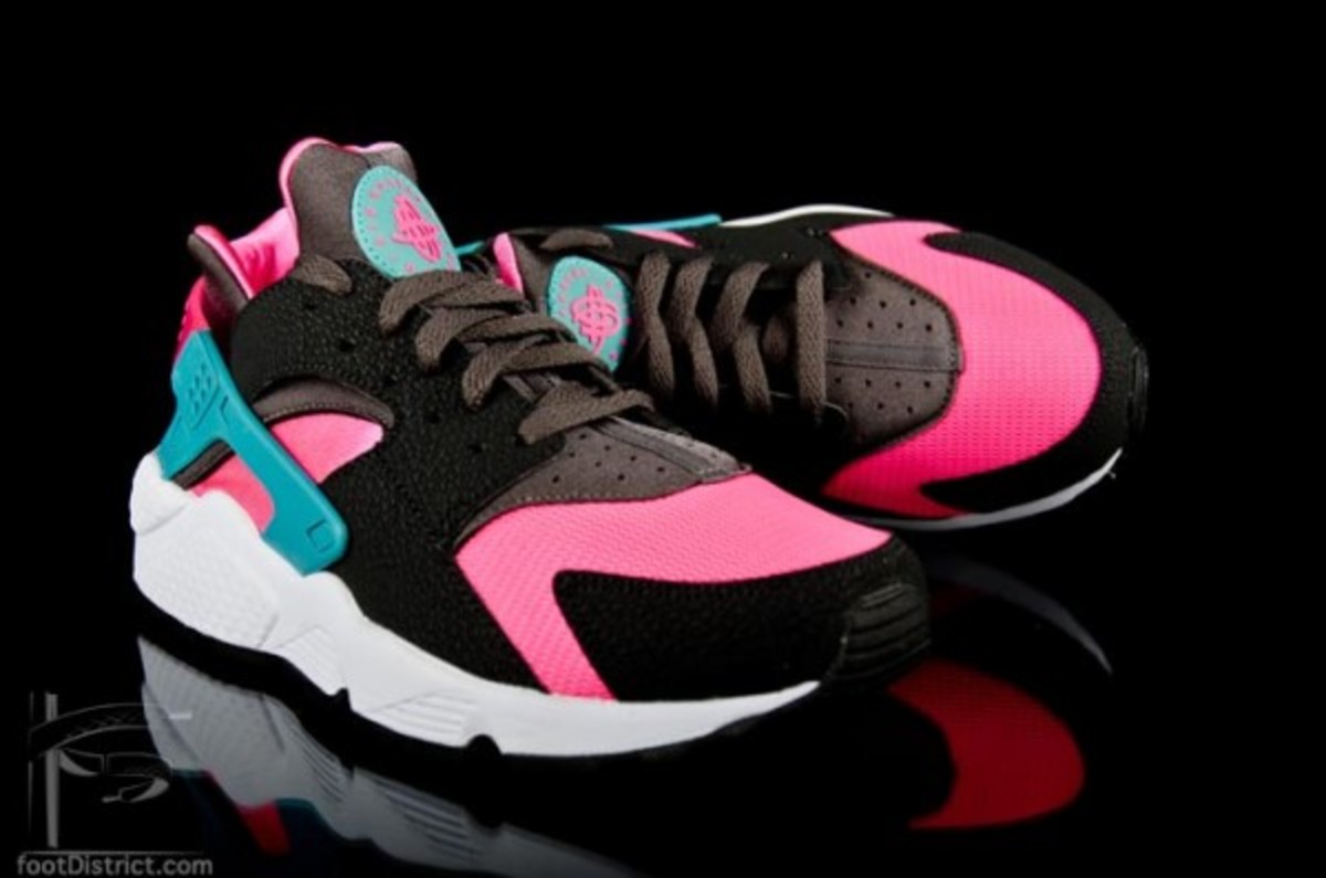 nike-air-huarache-318429-600_6