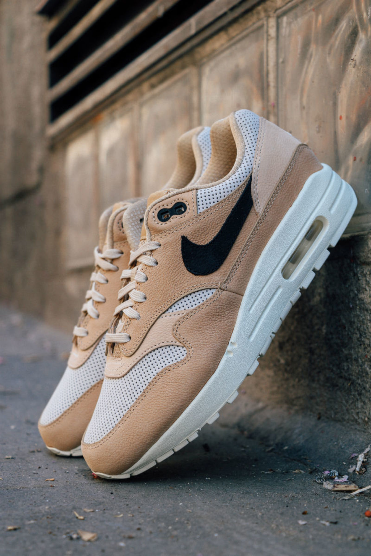 nike-air-max-1-pinnacle-01