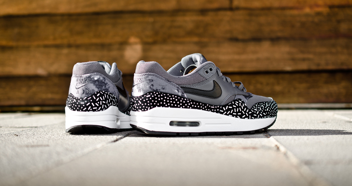 nike-air-max-1-print-528898-001_12