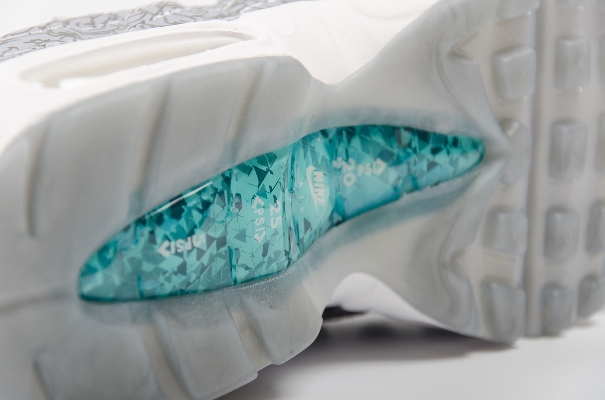 nike-air-max-95-anniversary-qs-818721-001 (1)