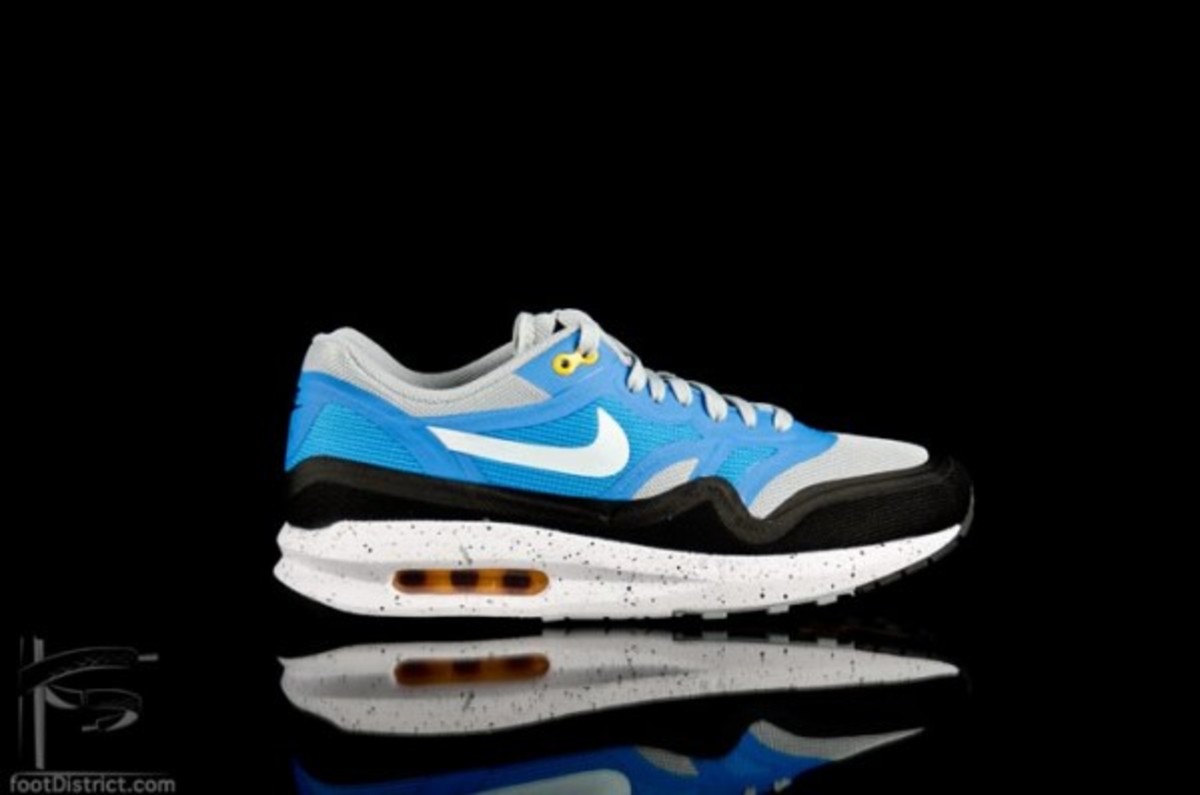 nike-air-max-lunar-1-654469-001_1