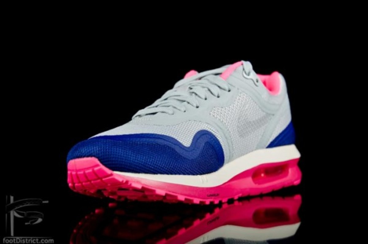 nike-air-max-lunar-1-654937-001_3