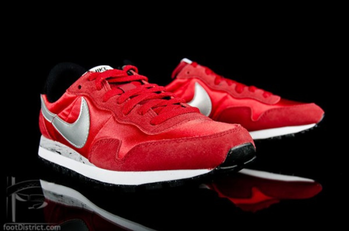 nike-air-pegasus-83-599124-601_4