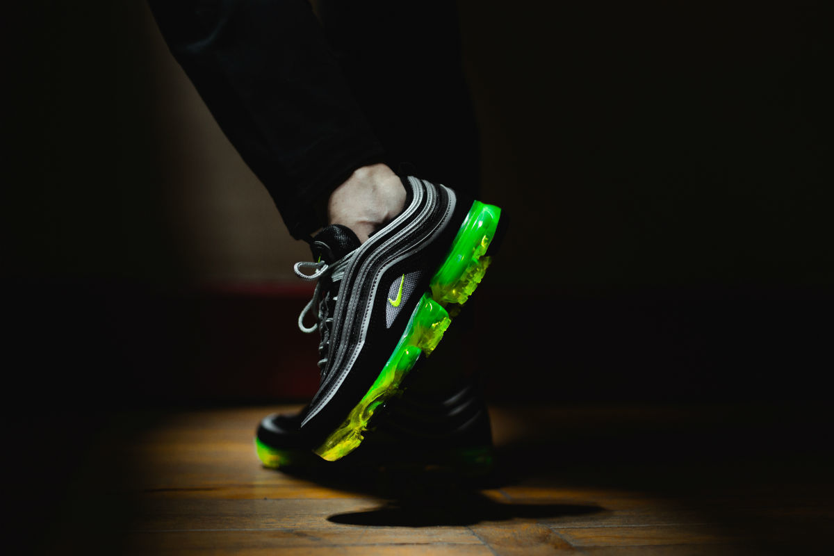Hybrid Vibes with the Nike Air VaporMax 97 – BLOG | FOOTDISTRICT
