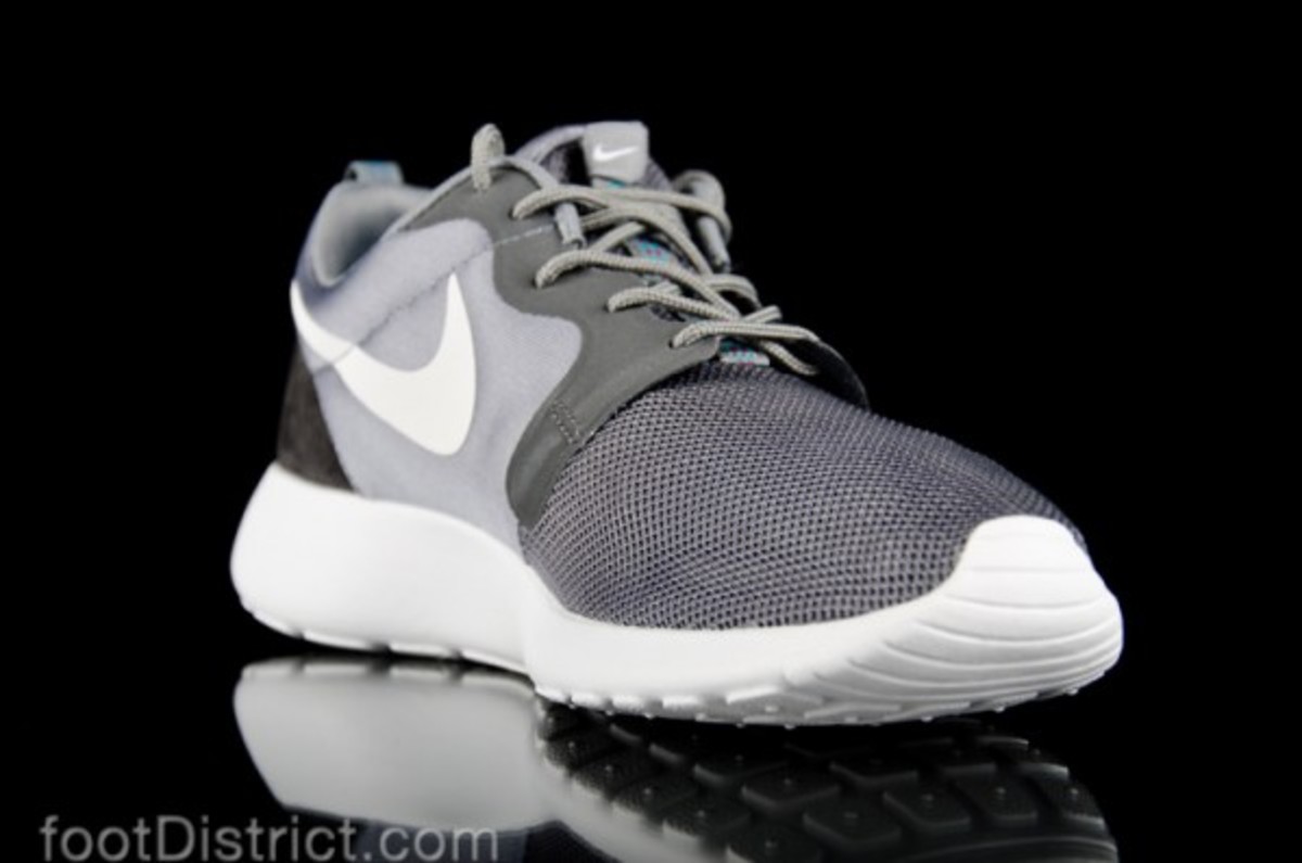 nike-roshe-run-hyperfuse
