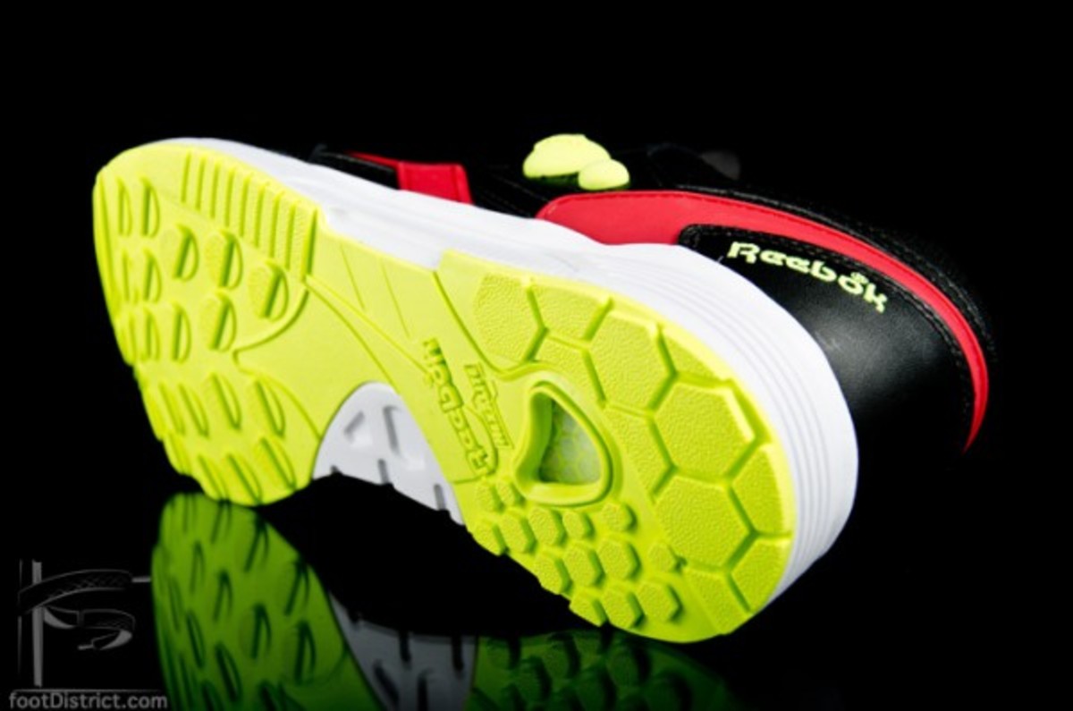 reebok-pump-running-dual-m42234_10