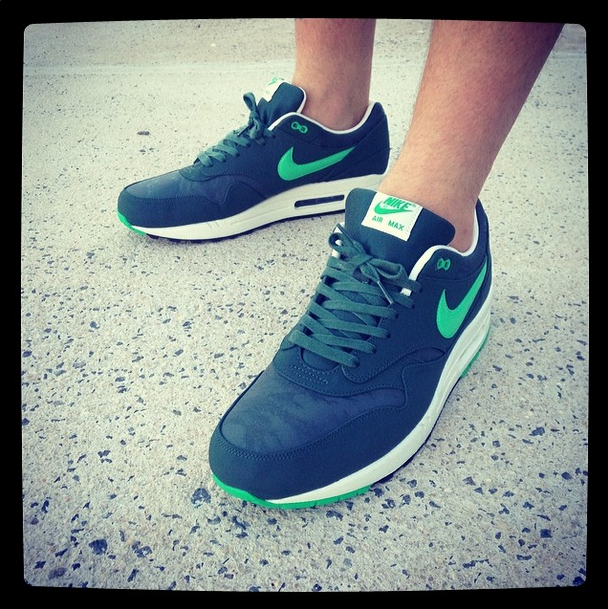 teeorie78-NikeAirMax1
